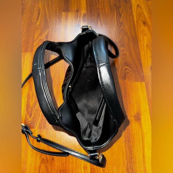 Urban Expressions Black Woven Vegan Leather Crossbody Bag - Picture 5 of 7